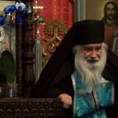 Părintele Neonil Ștefan, starețul Sfintei Mănăstiri Frăsinei Părintele Neonil Ștefan, starețul Sfintei Mănăstiri Frăsinei