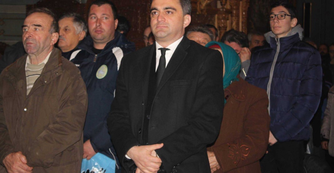 Credincioși la Catedrala Arhiepiscopală